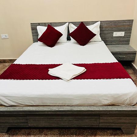 Hotel Utsav Palace Kanpur Extérieur photo