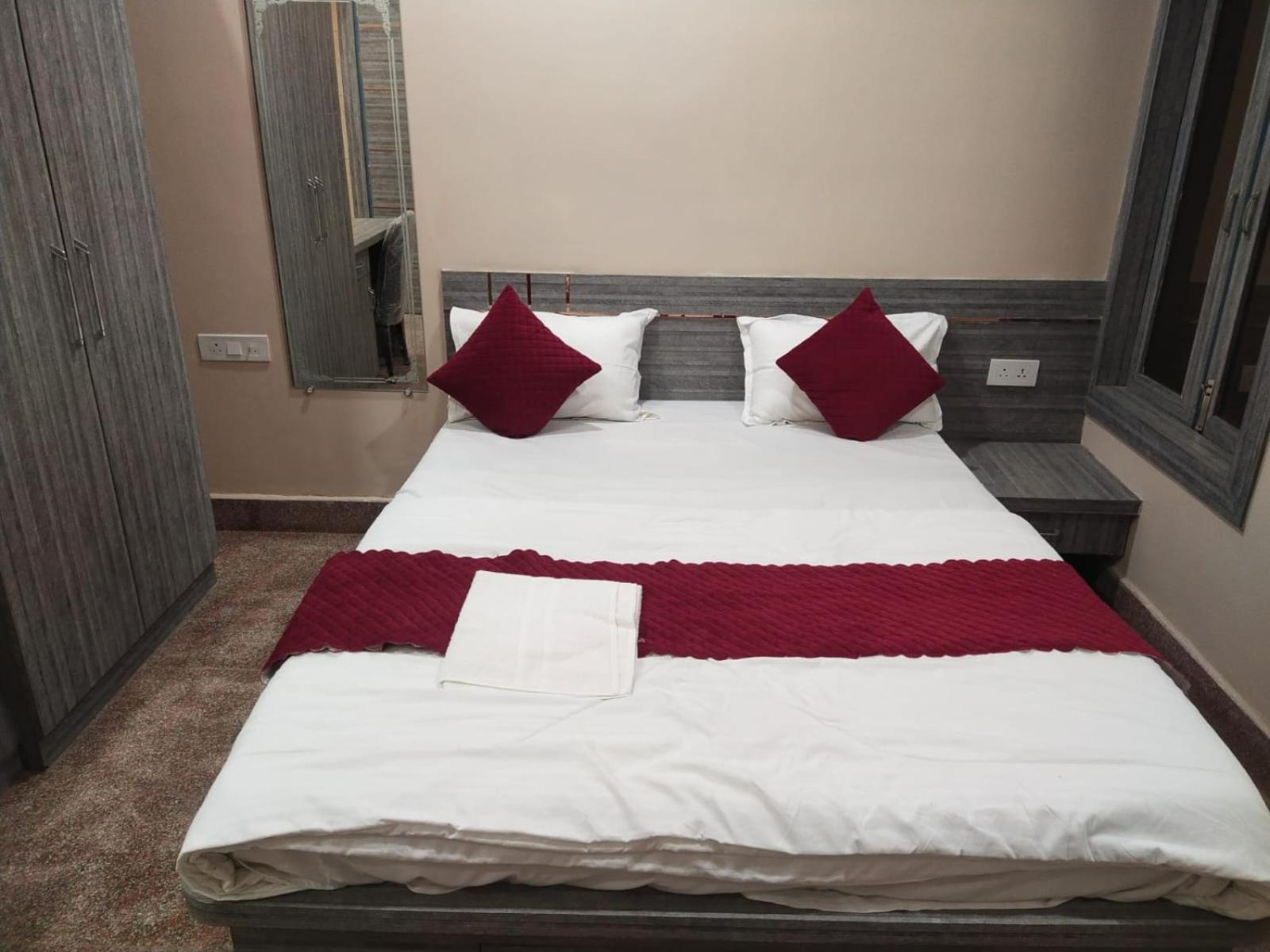 Hotel Utsav Palace Kanpur Extérieur photo
