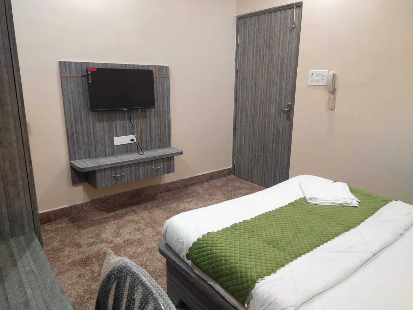 Hotel Utsav Palace Kanpur Extérieur photo