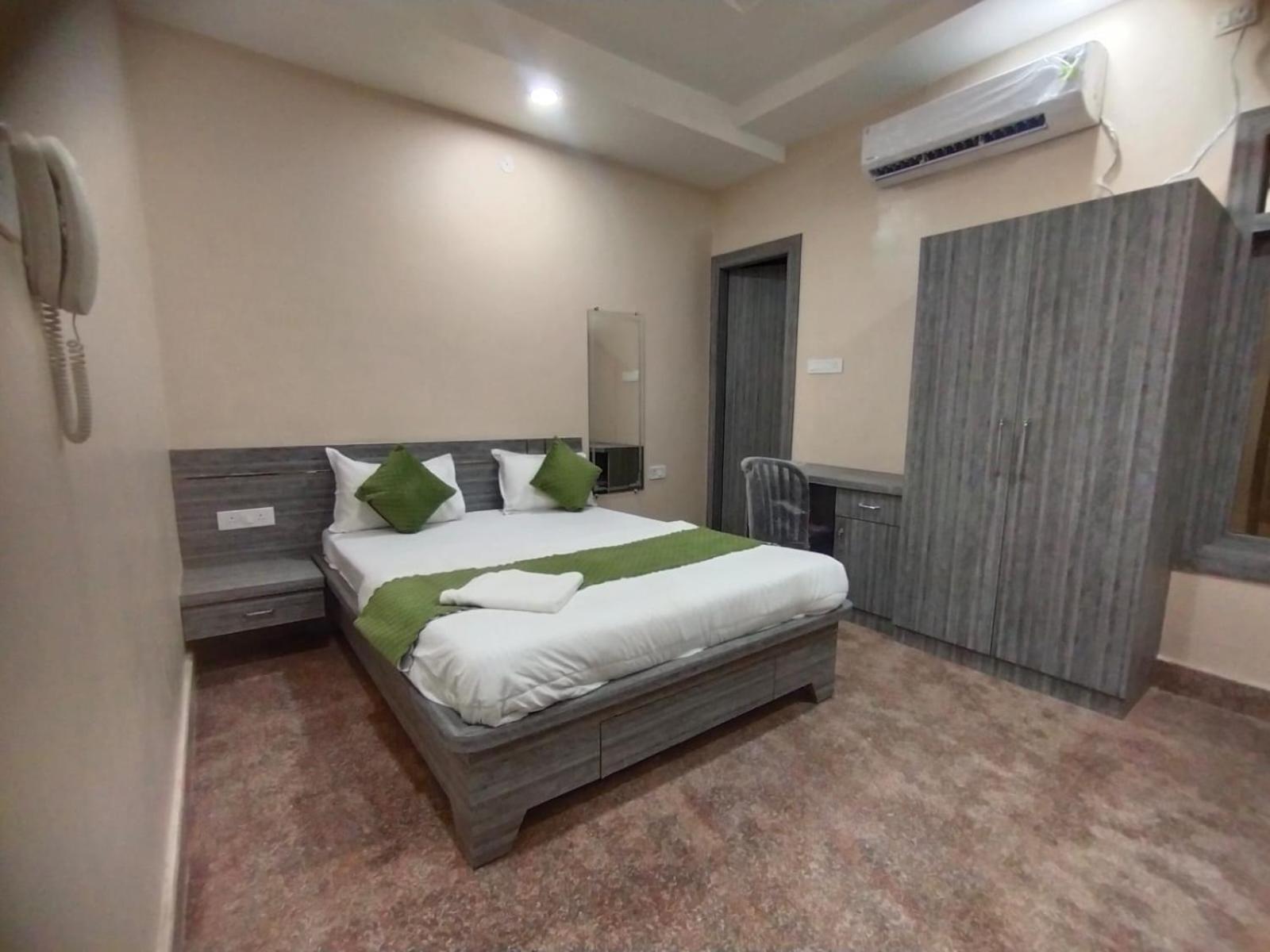 Hotel Utsav Palace Kanpur Extérieur photo
